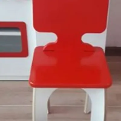 AHŞAP SANDALYE