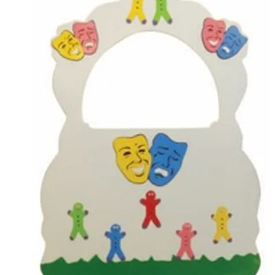 MASKELİ KUKLA KÖŞESİ